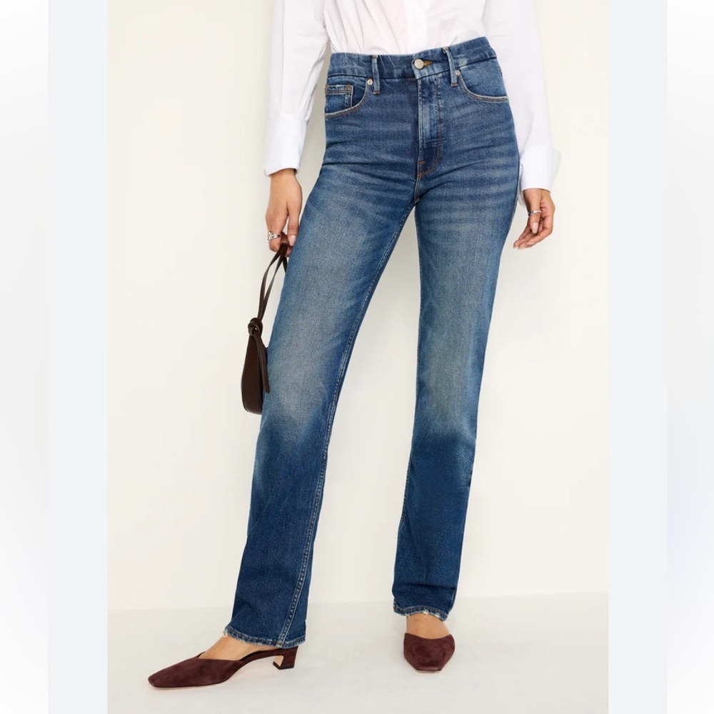Good American Straight Leg Jeans in Medium Blue Wash